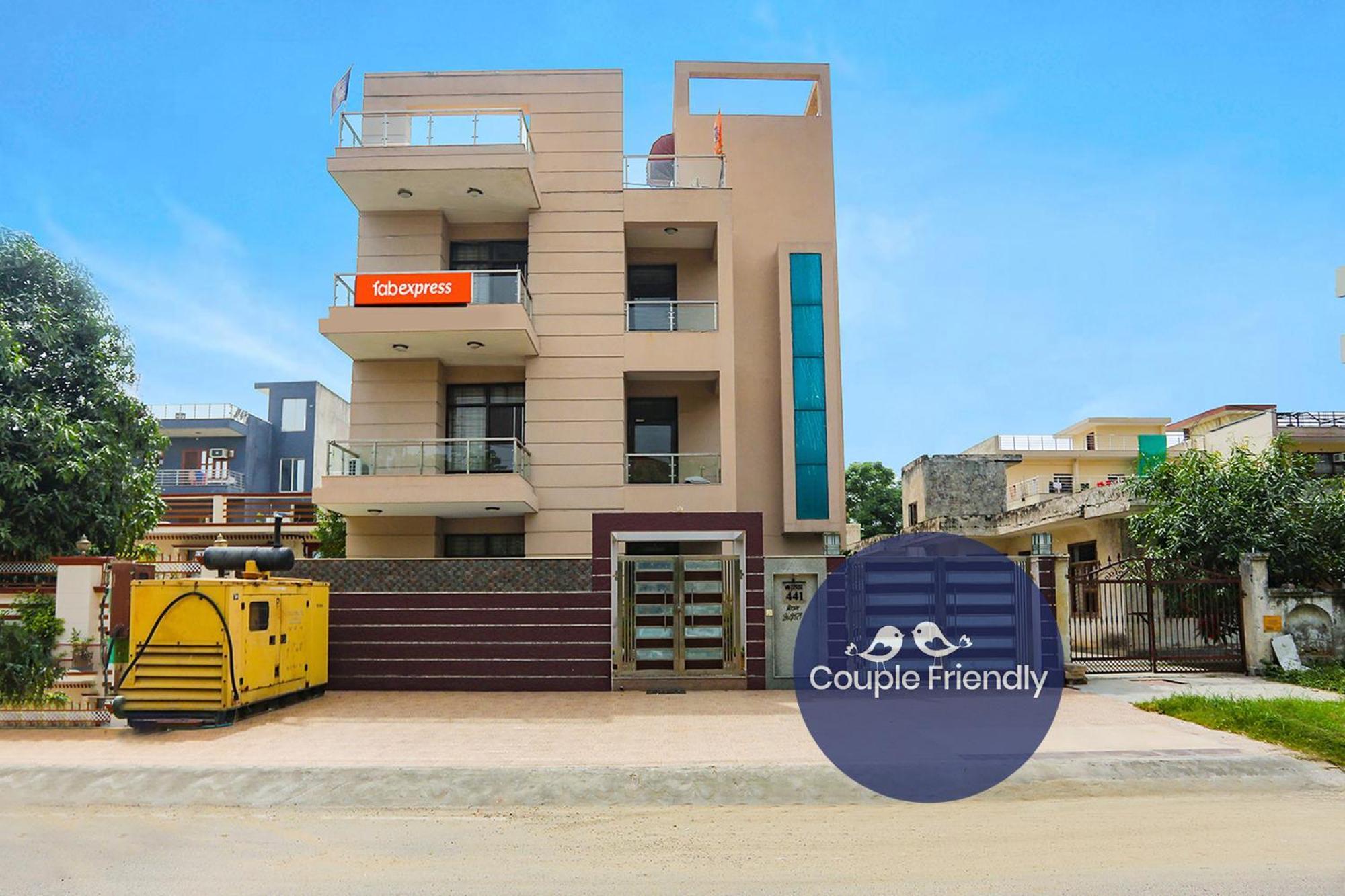 Fabexpress Next Home Гургаон Экстерьер фото